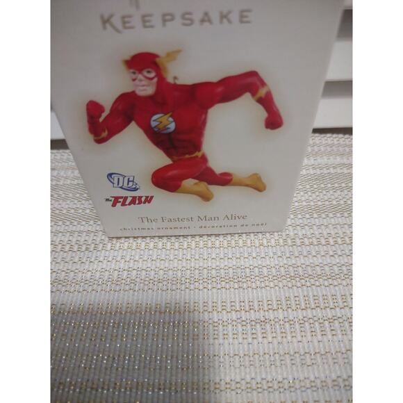 2009 Hallmark Keepsake The Flash Fastest Man Alive Christmas Ornament DC Comics - Picture 2 of 9